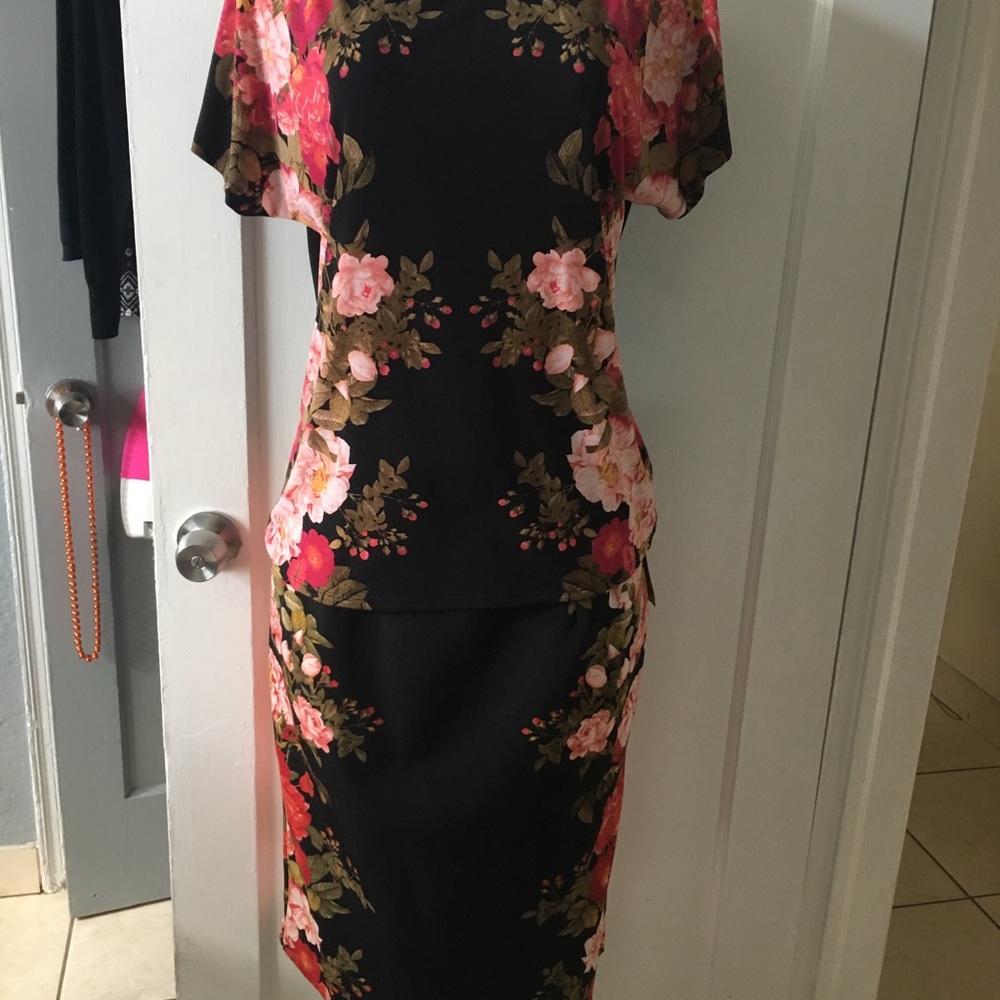 Set of skirt and blouse